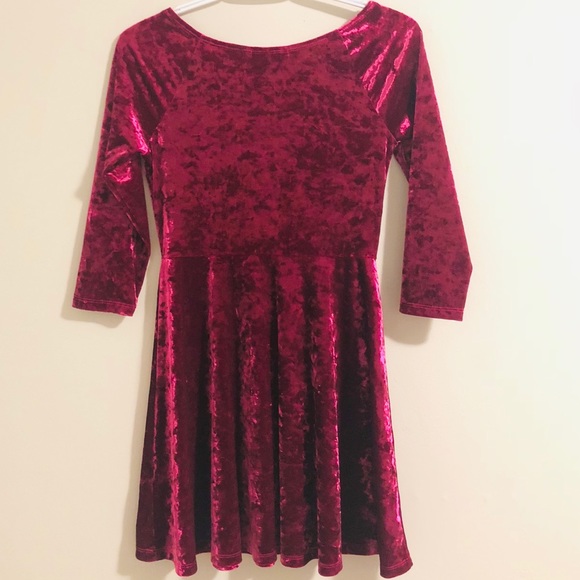 Forever 21 scoop neck crushed velvet skater dress - Picture 3 of 9